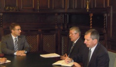 14. septembar 2012. Predsednik Narodne skupštine mr Nebojša Stefanović i ambasador Ukrajine Viktor Nedopas